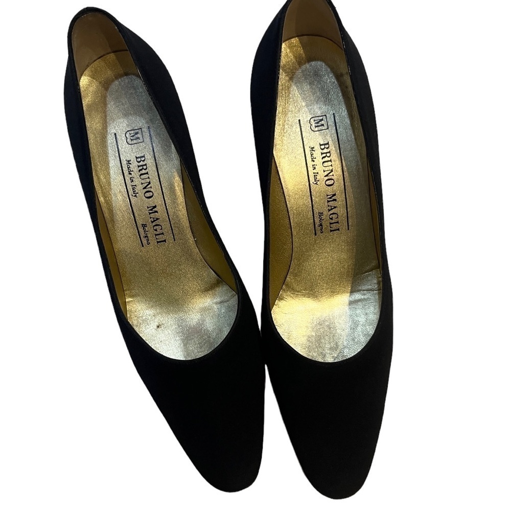 Bruno Magli Vintage Pumps Black Matte Fabric & Unique Heel Italian Sz 7 N - Picture 4 of 12